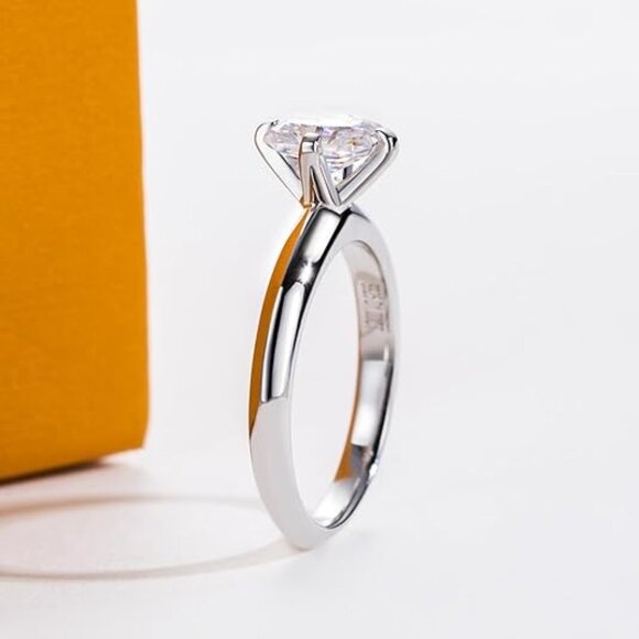 1.0cttw Radiant Cut Moissanite D Color VVS1 Clarity Silver Wedding Ring - Picture 6 of 6